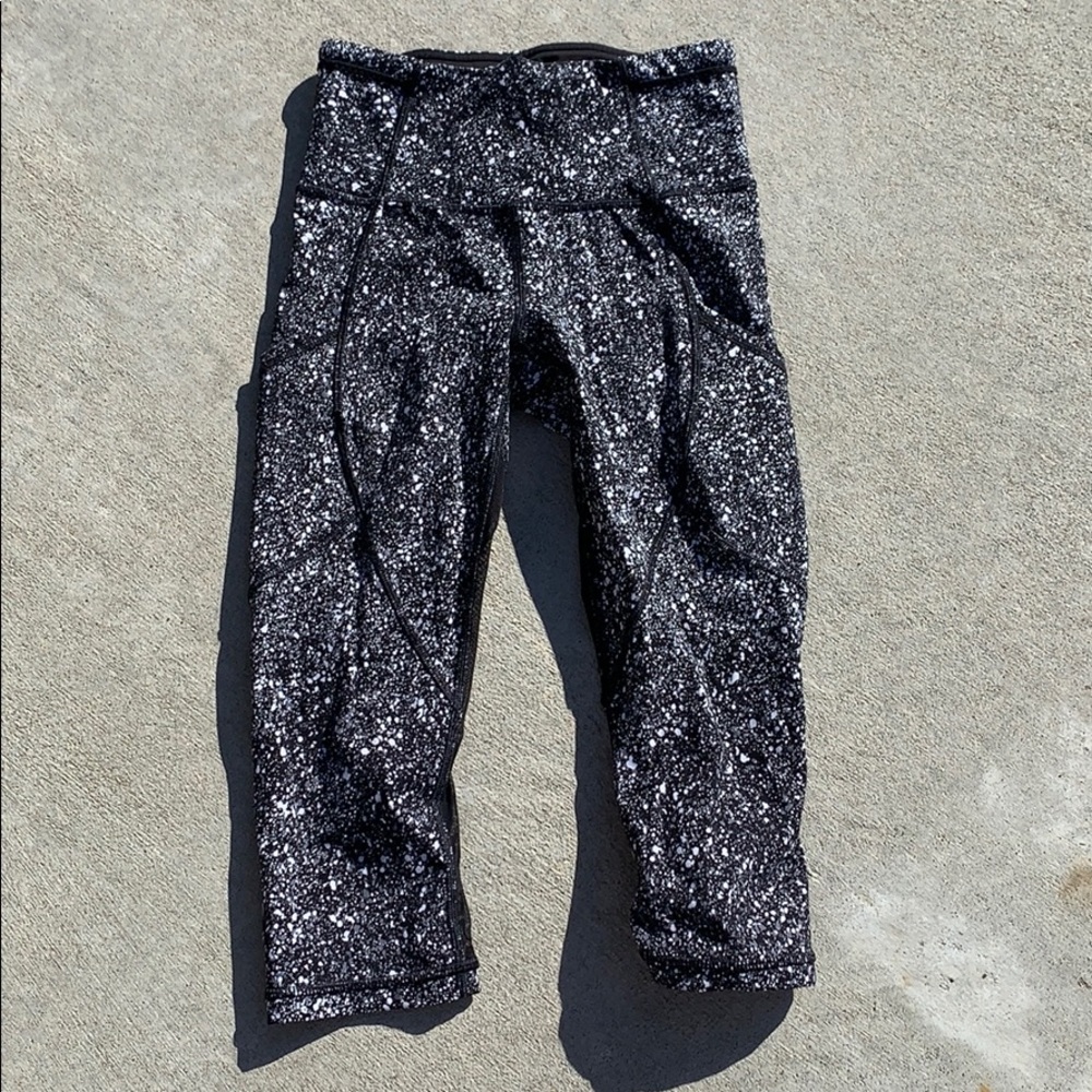 Lululemon speckled legging capris